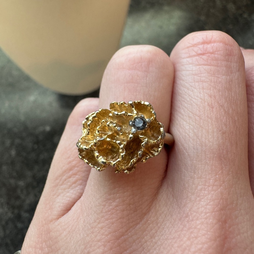 Vintage Avon Flowerblaze Ring Adjustable Size with Small Rhinestone Gold Tone